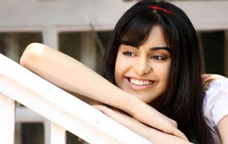 Adah_Sharma_accident_niharonline