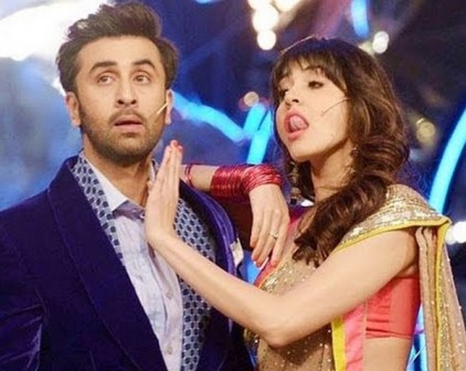 anushka_ranbir_liplock_niharonline