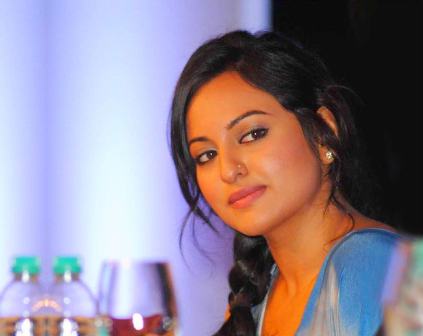 ar_murugadoss_praised_sonakshi_sinha_lady_rajini_of_mumbai_niharonline