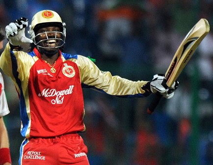 chris_gayle_century_punjab_niharonline