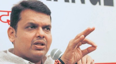 fadnavis_apologies_niharonline