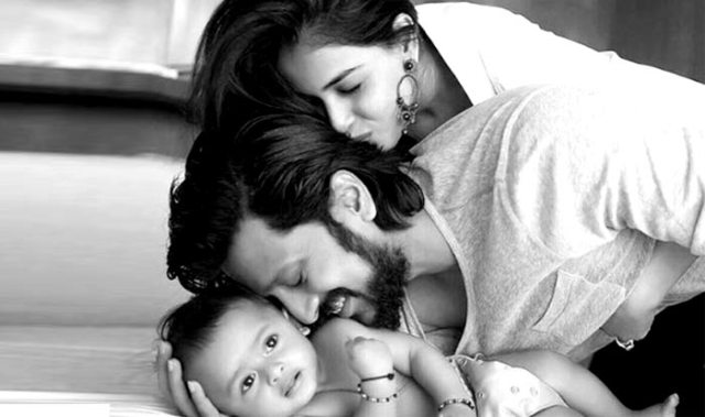 genelia-to-become-mother-again-niharonline