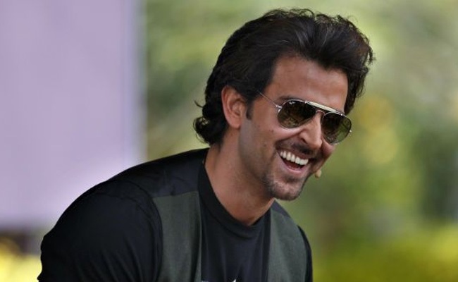 hrithik-roshan-niharonline