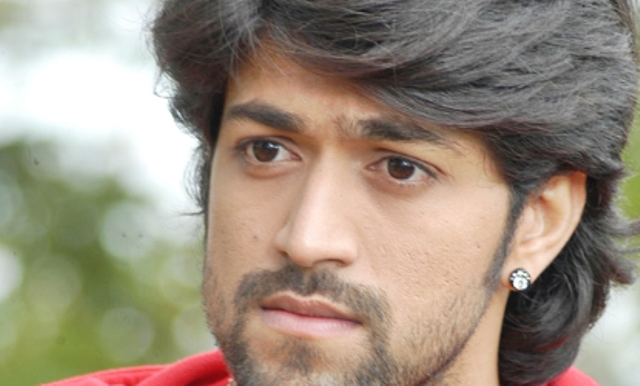 kannada-actor-yahsramcharan-yashomarg-drought-villages-niharonline