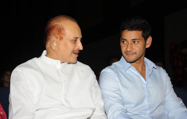 mahesh_babu_voice_over_to_krishna_sri_sri_niharonline