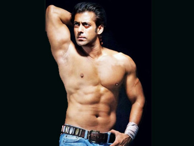 salman-hates-clothes-niharonline