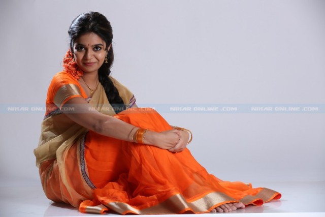 swathi_tripura_first_look_niharonline