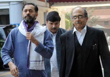 yogendra_yadav_prashanth_bhushan_sack_from_AAP_niharonline